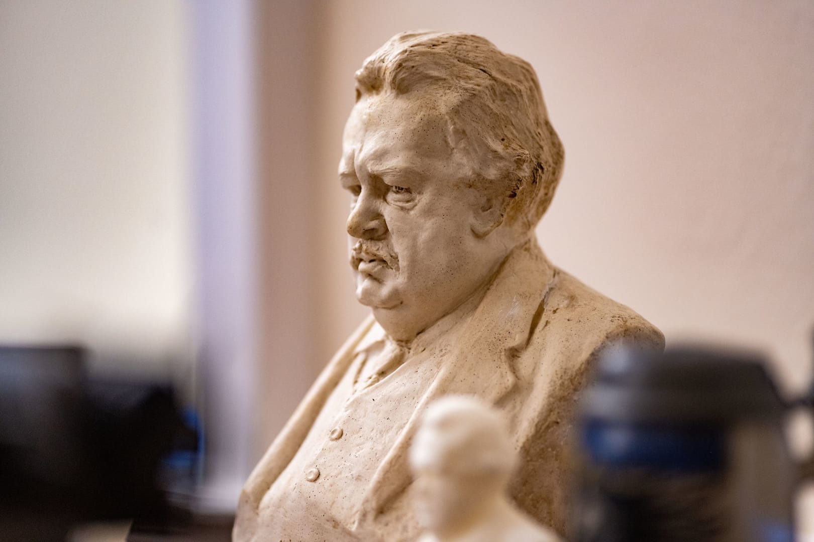Notre Dame celebrates transfer of Chesterton Collection to London center