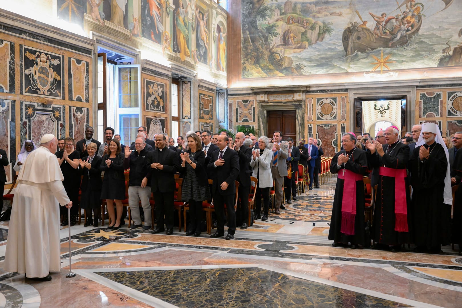 Present diversity of voices while preserving unity, pope tells communicators
