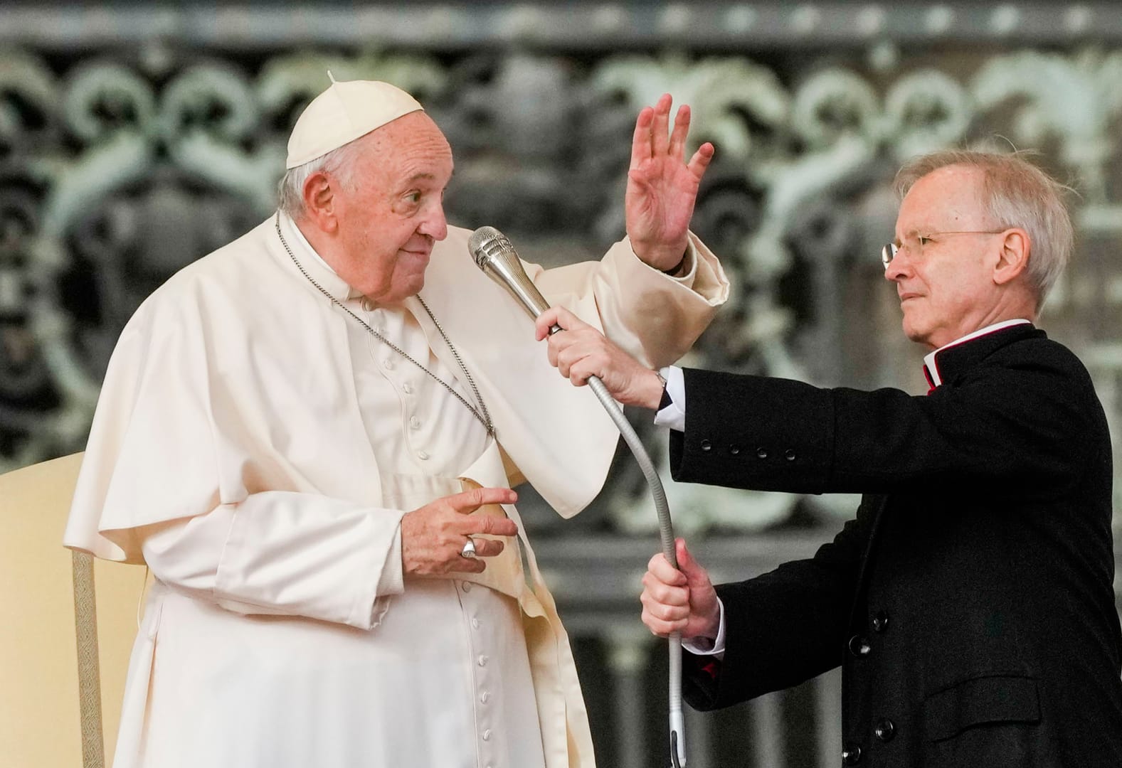 Vatican auditor sues over ouster as new dirty laundry aired