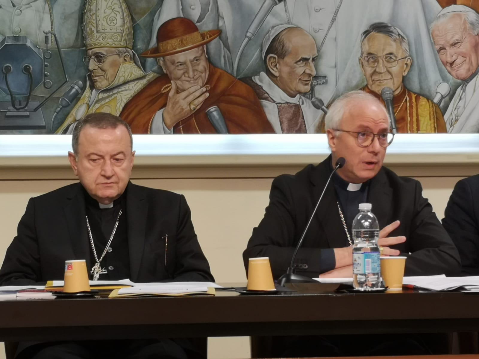 Italian bishops take cautious step toward transparency on abuse