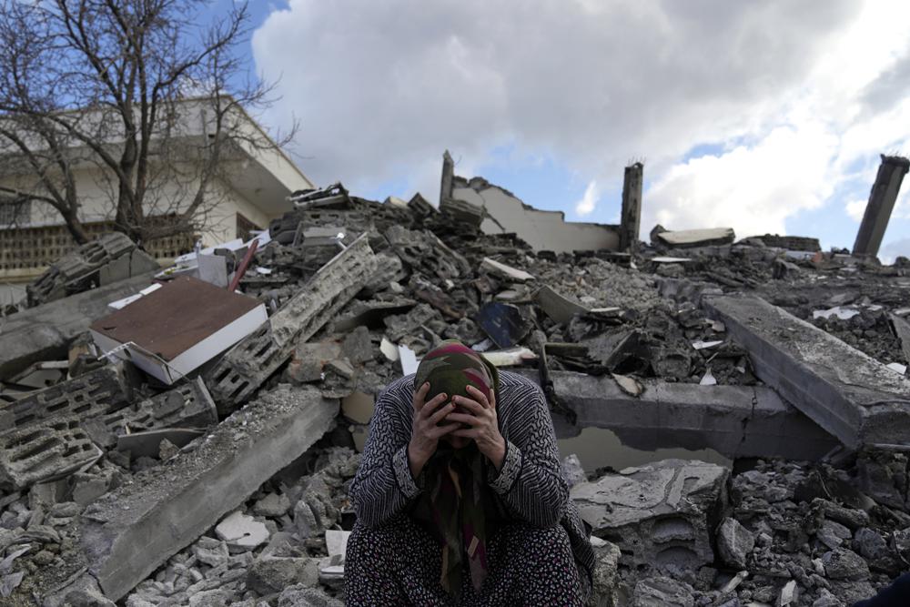 Papal aides scramble to deliver relief to quake victims in Turkey, Syria