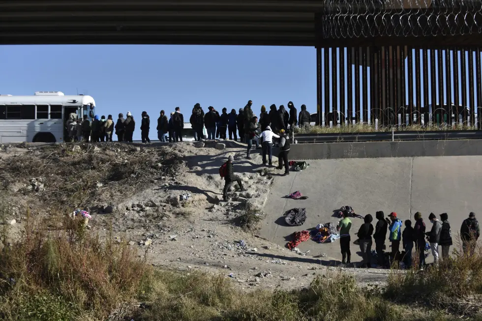 As migrant numbers swell, El Paso institute and diocese ready to boost capacity - Vimarsana News