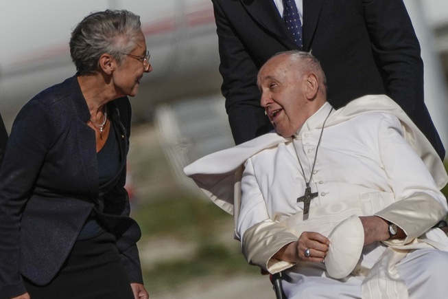 Pope in Marseille condemns 'velvet gloved' indifference toward migrants - Vimarsana News