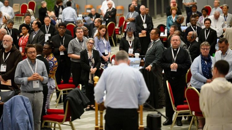 Synod participants say it’s ‘too early’ to decide on women deacons