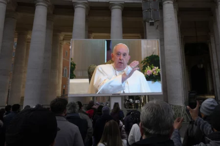 Pope appears with IV, says he has ‘inflammation of the lungs’