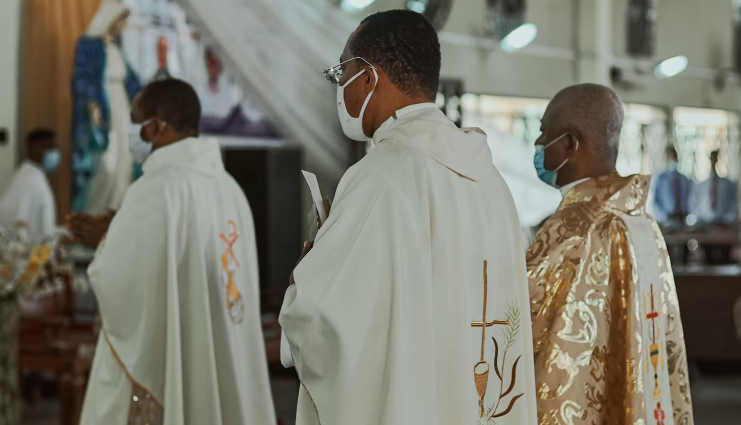 Priest says credibility of Catholicism eroded by the 'explosion of ministries' - Vimarsana News