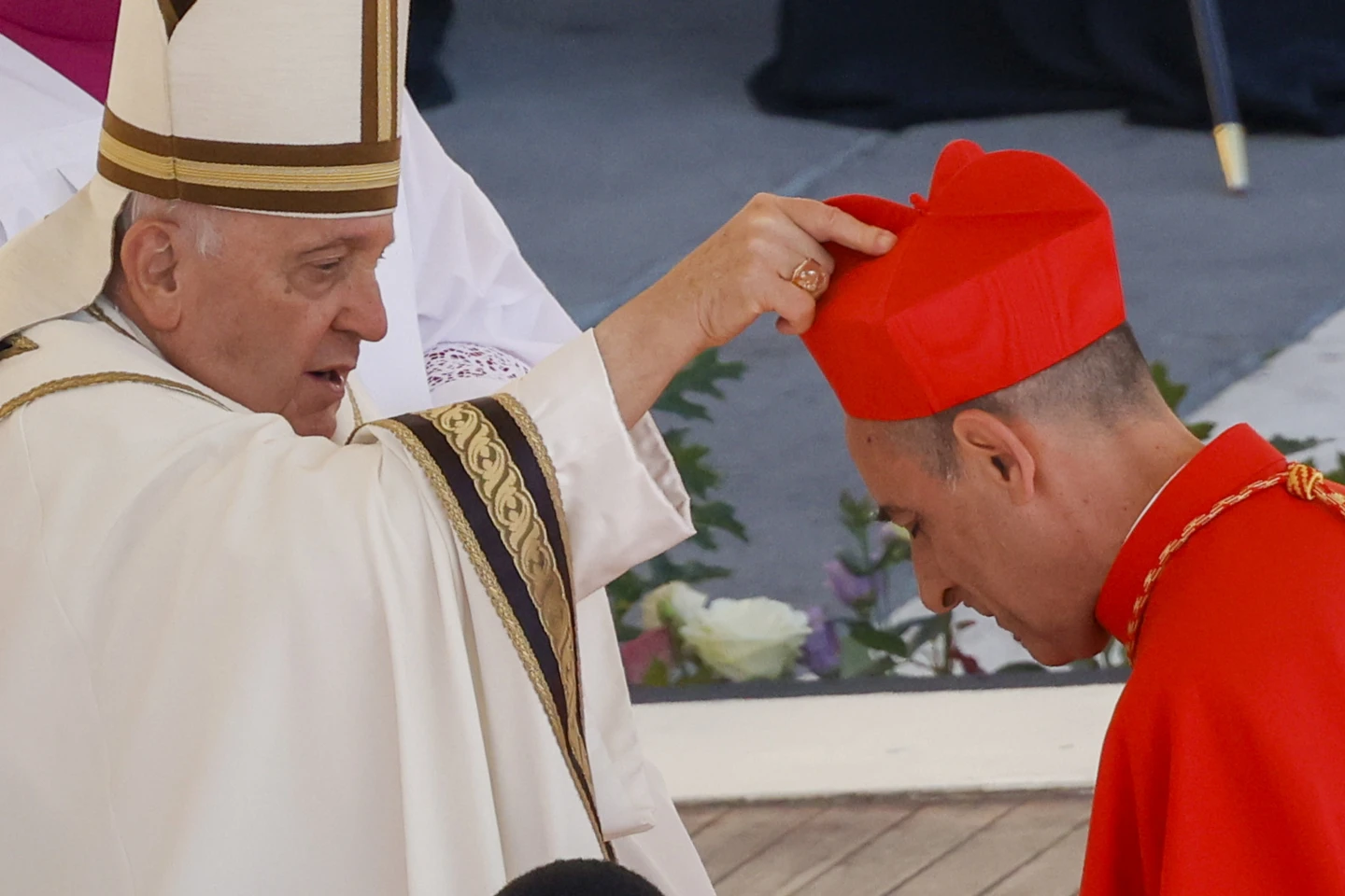 Vatican touts 'seamless garment' of human dignity in new doc - Vimarsana News