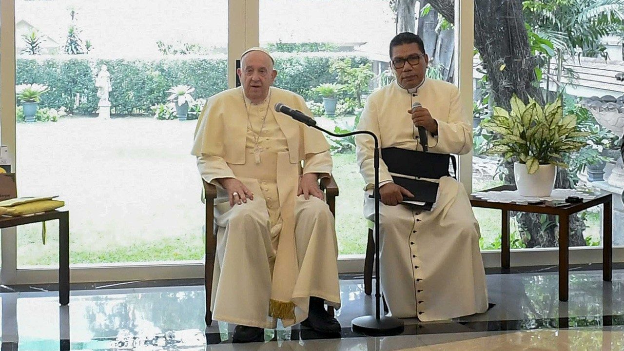 As Pope arrives in Singapore, all eyes are on China | Crux