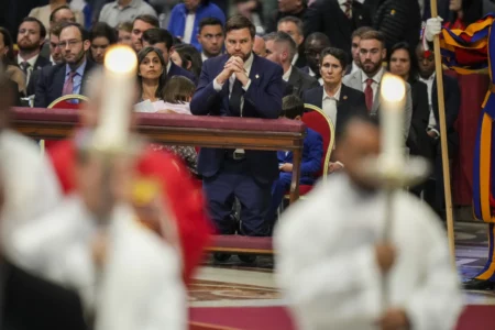 Vance, top Vatican aides discussed migration, religious freedom, political tension
