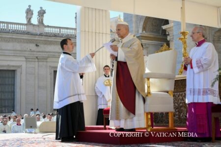 Pope Leo XIV appeals for release of hostages in Nigeria, Cameroon