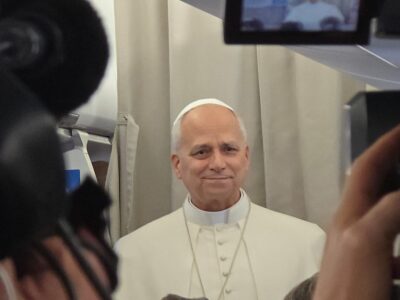 En route to Lebanon, Pope Leo XIV talks Gaza, Ukraine, potential Jerusalem visit