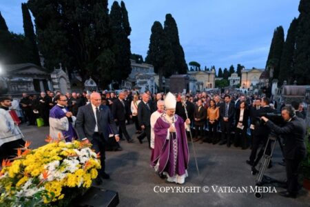 Pope Leo XIV at All Souls’ Mass: “Love conquers death.”