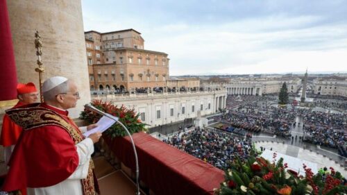 Pope offers Christmas blessing urging responsibility for violence, injustice