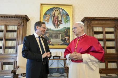 Pope, Herzog discuss antisemitism, peace in phone call