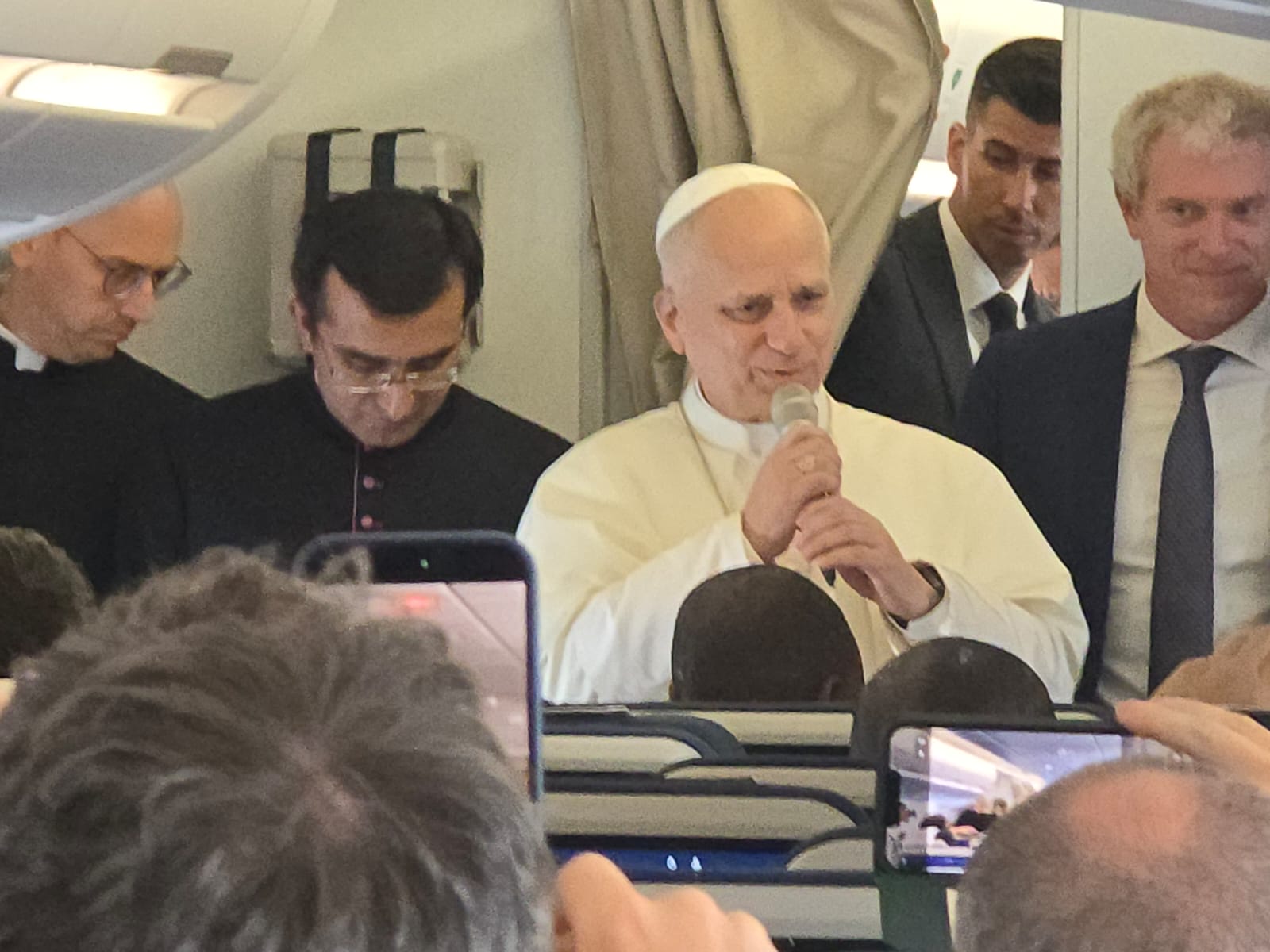 Pope Leo chastises journos spinning Africa trip as rebuke of Trump