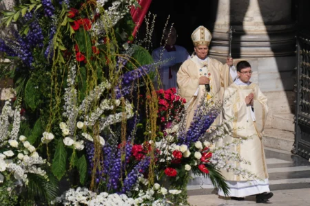 Photos show Pope Leo’s first Easter Mass as pontiff