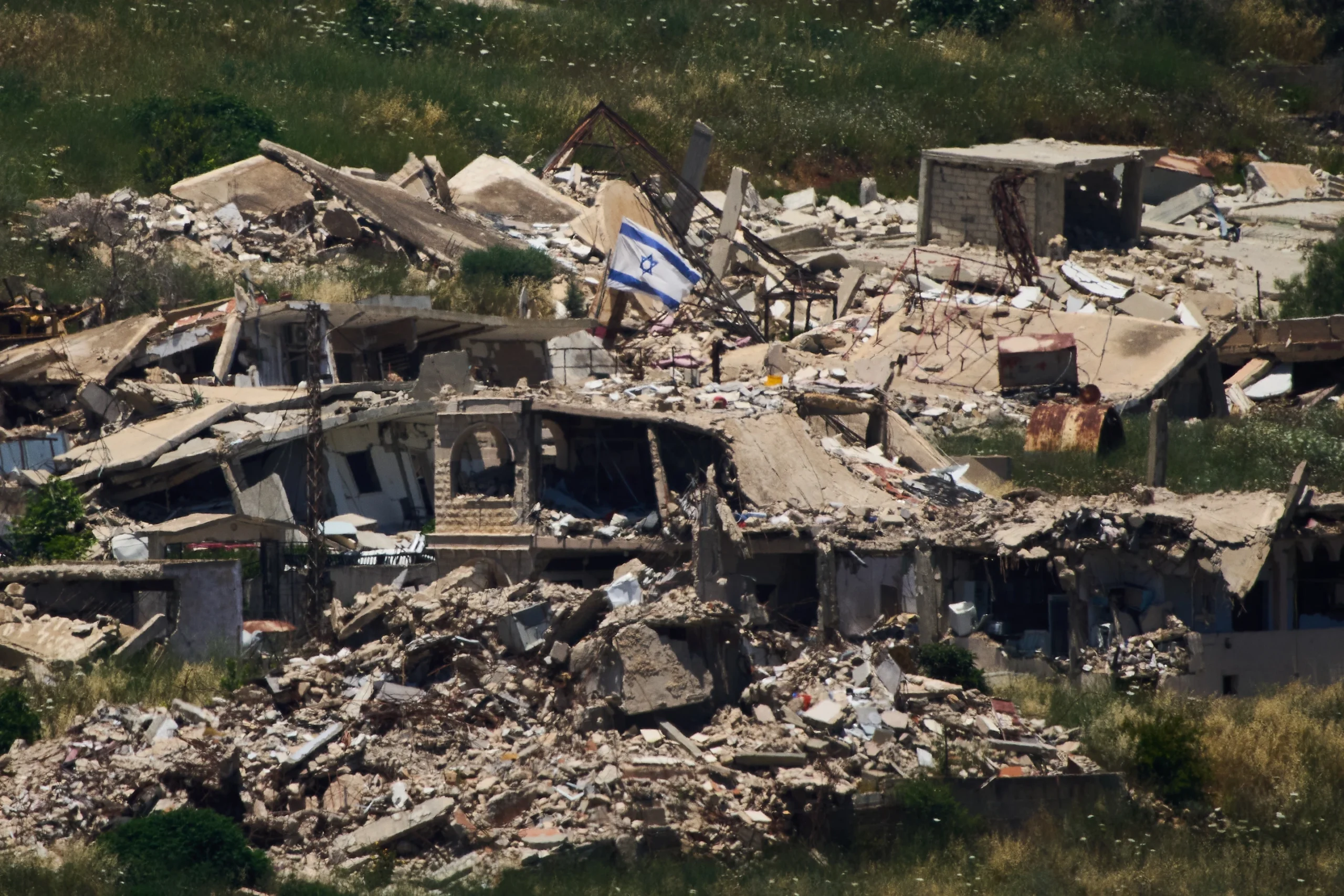 Lebanese Christians on the edge of Israel’s occupation live with fear and rising tensions