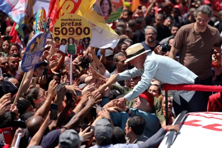 Our Lady Aparecida emerges as key issue in race for Brazil’s presidency